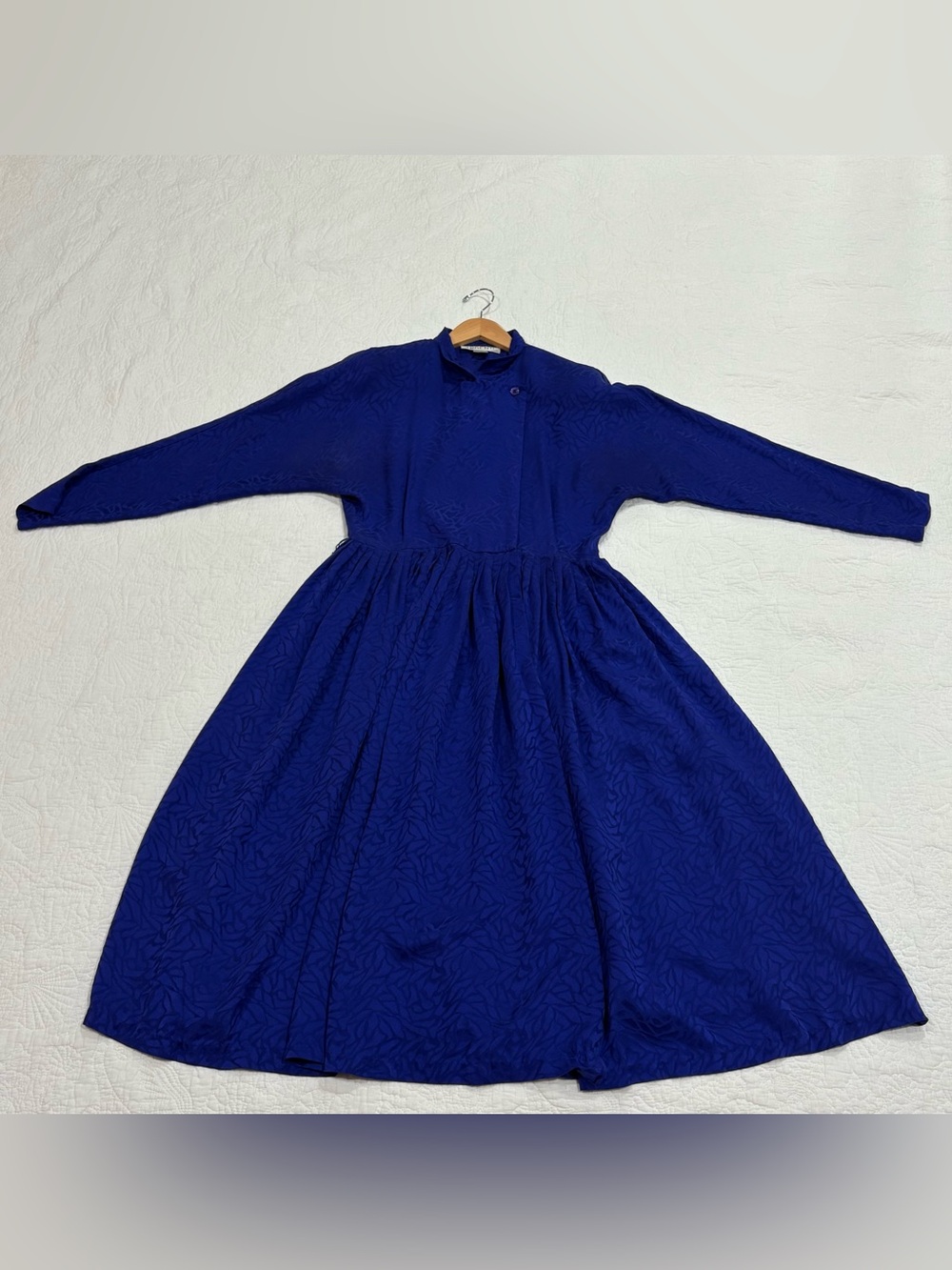 Vtg Argenti 100% Silk Midi Wrap Dress Sz 12 Fit &Flare Long Sleeve Blue Jacquard
